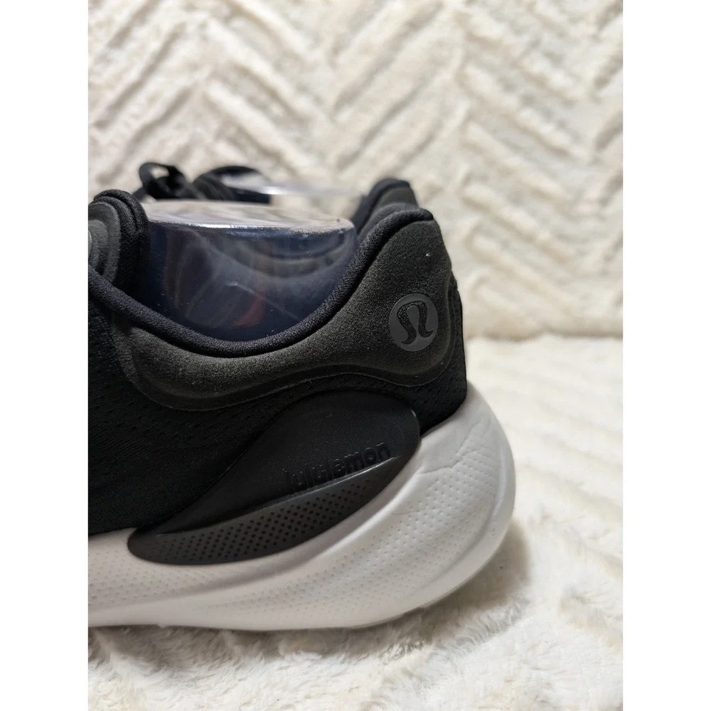 T1 Lululemon Beyondfeel Run Shoes Mens Size 11 Black Running Workout Sneakers - Picture 3 of 11